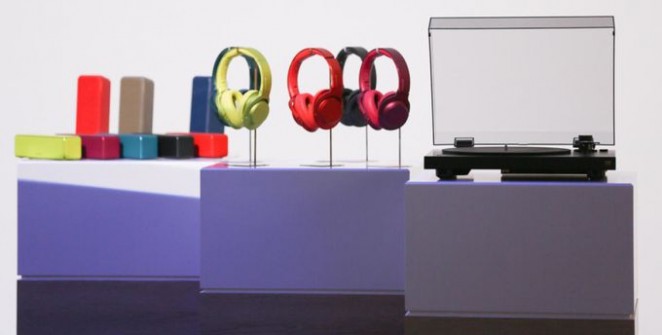 A „h.ear go” egy vezeték nélküli hordozható hangszóró, a „h.ear on Wireless NC” és a „h.ear in Wireless” termékek pedig vezeték nélküli fejhallgatók, melyek kiegészítik a korábban kiadott fejhallgatók sorát.