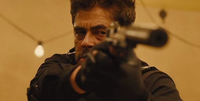 Del Toro mellett viszont ismét szerepel Josh Brolin karaktere az FBI ügynök szerepében, így két ismerős arccal már biztosan találkozunk a Soldado-ban.