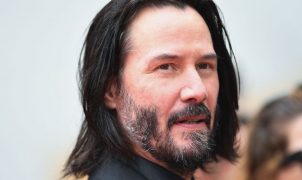 Keanu Reeves, napjaink egyik legkedveltebb színészének sikerében komoly része van az 1999-es Mátrix filmnek. Azonban a stúdiónak nem ő volt az elsődleges kiszemeltje, hanem Will Smith. A kanadai színész most egy interjúban hálálkodik Smithnek, amiért nem fogadta el a szerepet, ezzel sztárrá téve őt. 