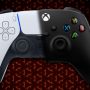 Az Xbox One kontrollerek minden Xbox Series X játékkal kompatibilisek lesznek, ellenben a PlayStation DualShock 4-ével, ami PS5-játékokkal nem.