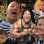 MOZI HÍREK - „Életem legnehezebb időszakán vagyok túl” – így kommentálta a világ legjobban fizetett akciófilmsztárja és volt pankrátora, Dwayne Johnson a vírusfertőzés súlyosabb időszakát.