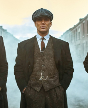 A rajongók már régóta várják a Peaky Blinders utolsó évadát; most úgy tűnik, hogy egy nagy durranással búcsúzik a széria.