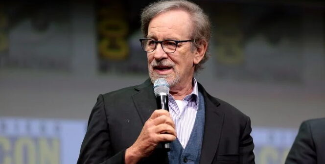 MOZI HÍREK - Amikor John Williams először játszotta el Steven Spielbergnek a Cápa főcímdalát, a rendező azt hitte, hogy ugratja őt.