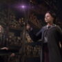 A Hogwarts Legacy új gameplay klipje egy olyan varázslatot mutat be, amellyel a játékosok, meglepetés, csirkékké változtathatják át ellenségeiket...