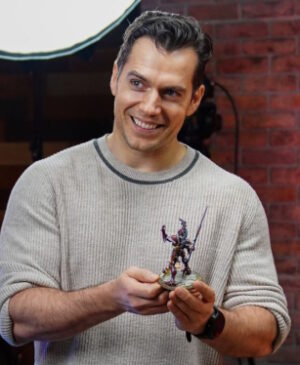 MOZI HÍREK - Habár Henry Cavill nem oszthat meg részleteket a produkcióról, hálás, hogy részese lehet a Games Workshop Warhammer 40.000 franchise-zal kapcsolatos egész kezdeményezésnek.