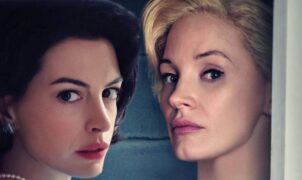 FILMKRITIKA - Az 1960-as évek gazdag amerikai külvárosában, ahol csillogó autók, gondozott gyepek és fehér kerítések dominálnak, a szomszédok, Alice (Jessica Chastain) és Celine (Anne Hathaway), szoros barátságot ápolnak, ami feldobja a hétköznapi élet unalmát.