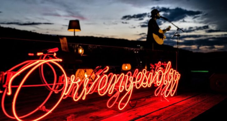 Rangos nemzetközi díjat nyert az Örvényesvölgy Fesztivál (Vertigo Valley) Palm Springsben, az Egyesült Államokban. A zalacsányi rendezvény az idén 70 éves Nemzetközi Fesztivál és Rendezvény Szövetség (International Festivals & Events Association, IFEA) fődíját nyerte el az 50.000–500.000 dollár költségvetésű fesztiválok kategóriájában. A zalai kisfalu rendezvényét immáron hivatalosan is a világ legrangosabb fesztiváljai között jegyzik.