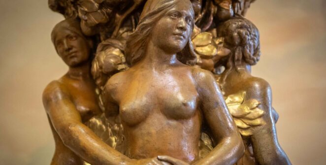 Kivételes értékű és szépségű Zsolnay óriásvázát hoztak haza Magyarországra, melyet néhány napig bárki, ingyenesen láthat