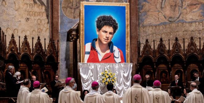 XIV. Leó pápa portréja, aki elutasítja az MI-pápa ötletét