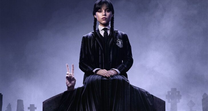 SOROZATKRITIKA – A Wednesday második évadának első négy epizódja kissé túlzottan kaotikusra sikeredett – ami már önmagában is sokatmondó egy olyan sorozat esetében, amelynek védjegye a káosz, a felfordulás és a természetfeletti csínyek sora.