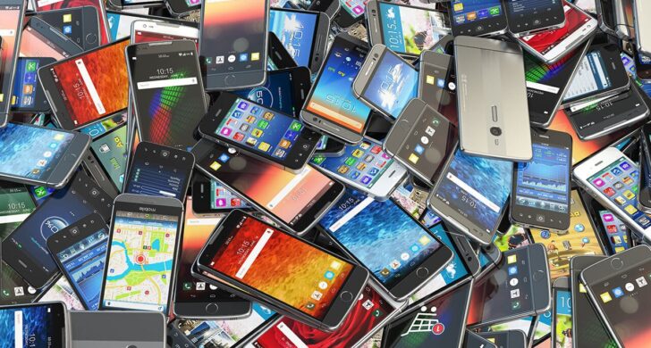 TECH HÍREK – Esélyes, hogy az amerikaiaknak az első lépésük az új telefon vásárlásakor az lesz, hogy az Apple-nek és a Google-nek megerősítsék életkorukat.